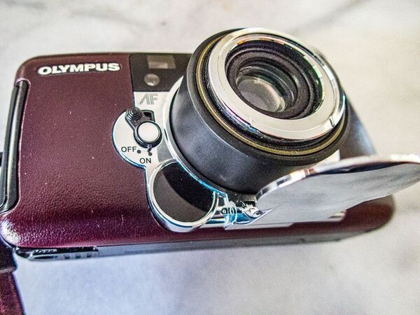 Ancien appareil photo compact argentique Olympus Superzoom 105G - Photo, audio & vidéo
