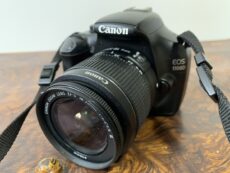 Canon 1100d front